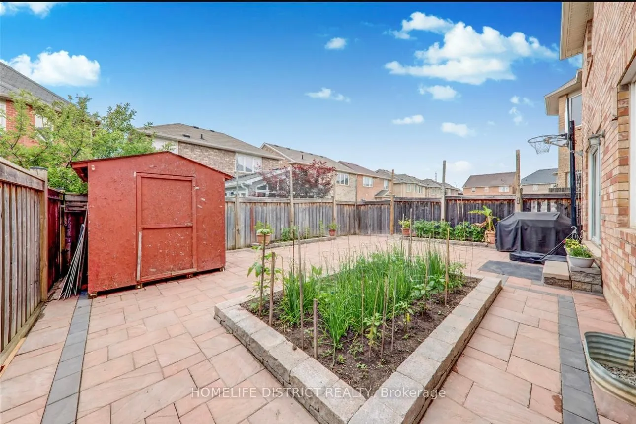 Photo 20 of 51 Seascape Crescent, Brampton, Bram East — HOMEH