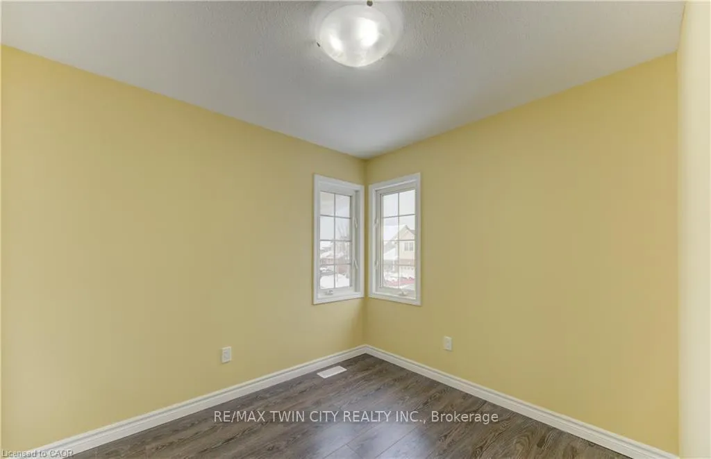 Photo 30 of 40 Red Clover Street E, Kitchener — HOMEH