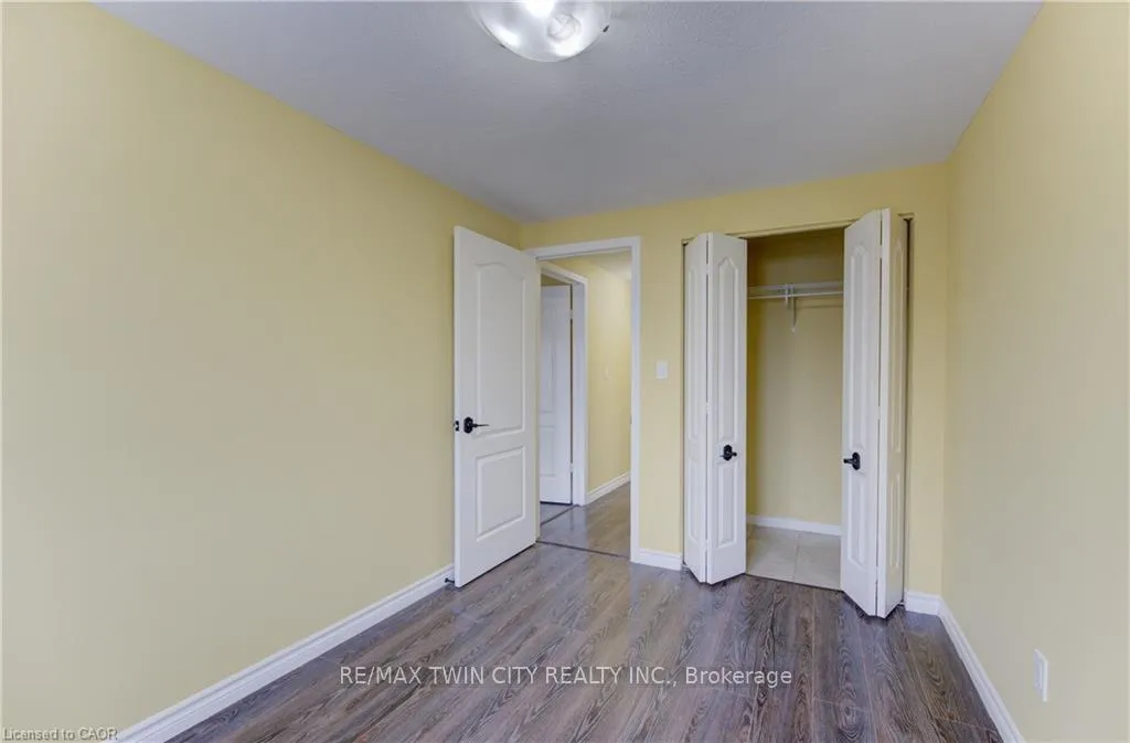 Photo 35 of 40 Red Clover Street E, Kitchener — HOMEH