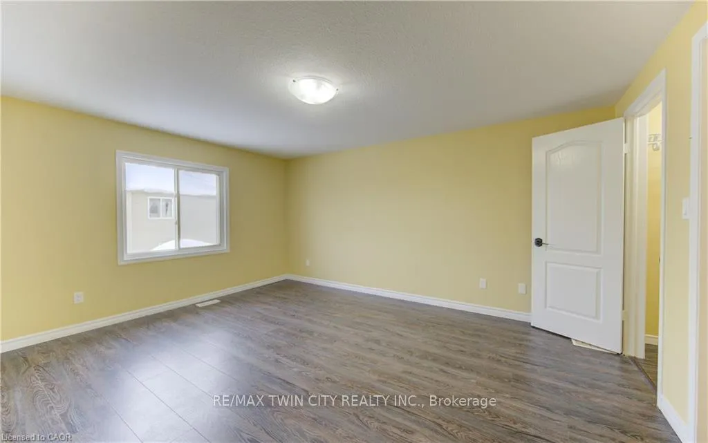 Photo 36 of 40 Red Clover Street E, Kitchener — HOMEH
