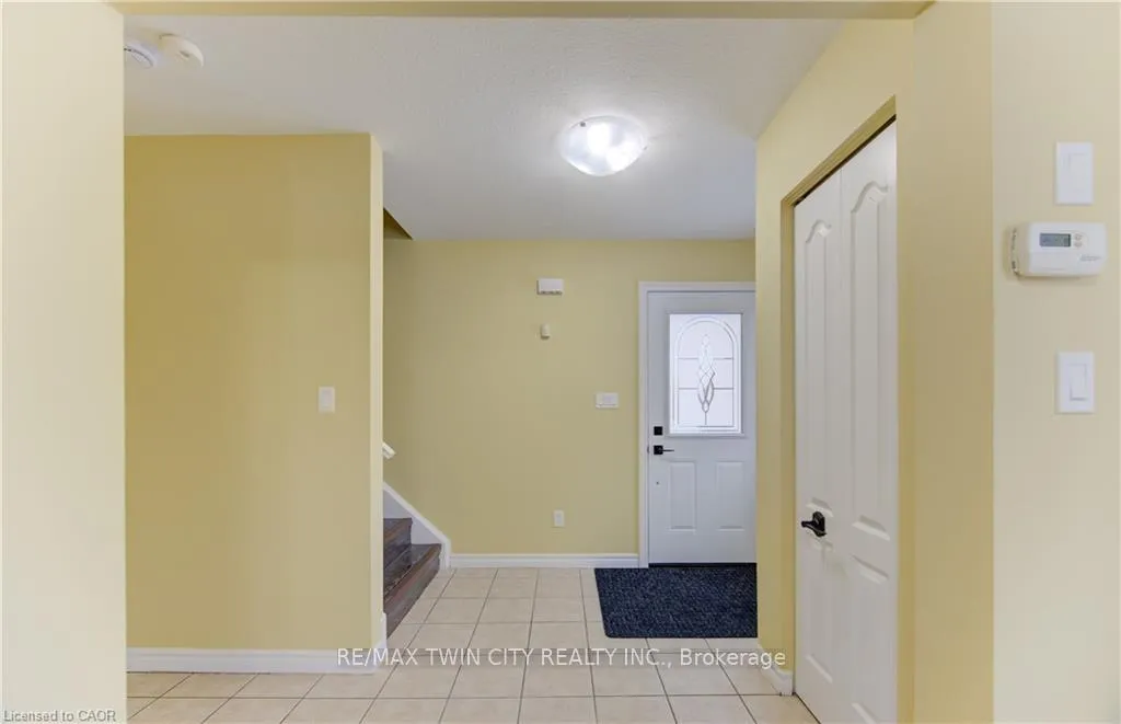 Photo 46 of 40 Red Clover Street E, Kitchener — HOMEH
