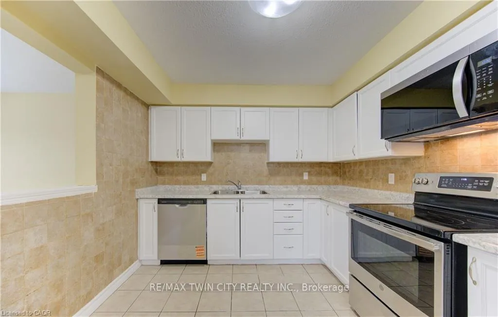Photo 47 of 40 Red Clover Street E, Kitchener — HOMEH