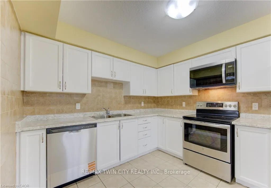 Photo 49 of 40 Red Clover Street E, Kitchener — HOMEH