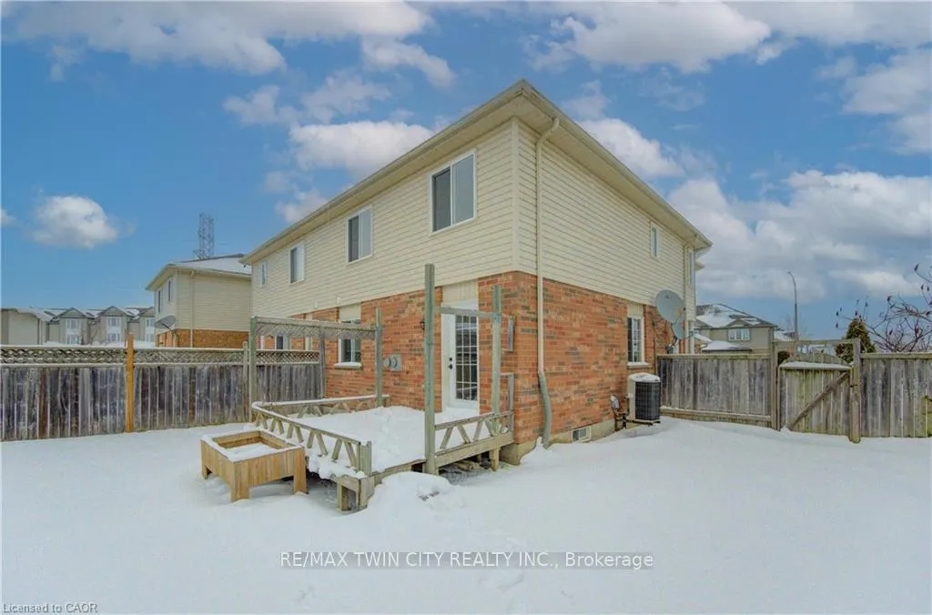 Photo 50 of 40 Red Clover Street E, Kitchener — HOMEH
