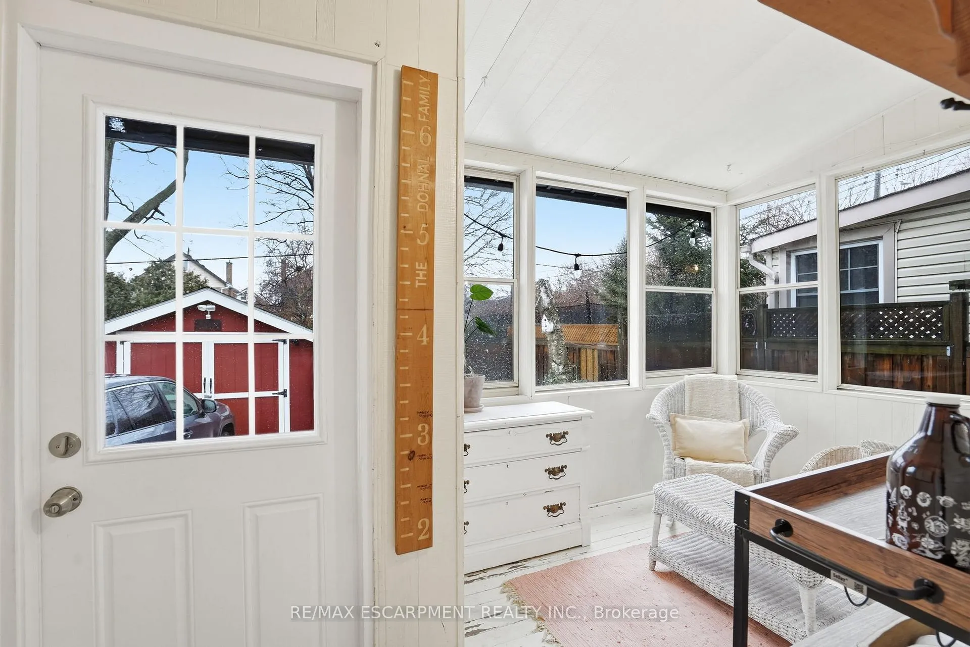 Photo 40 of 181 Grosvenor Avenue S, Hamilton, Delta — HOMEH