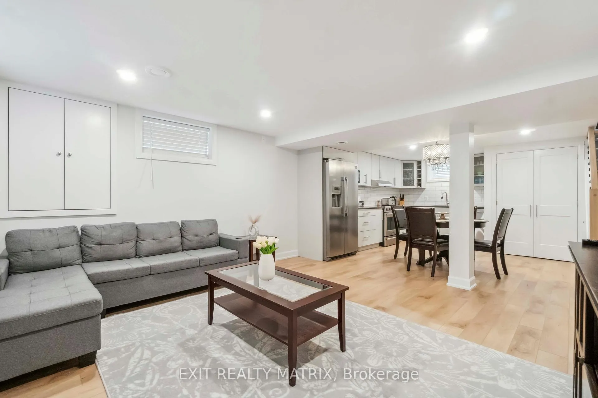 Photo 5 of Unit B, 848 Willow Avenue, Ottawa, Chatelaine Village — HOMEH