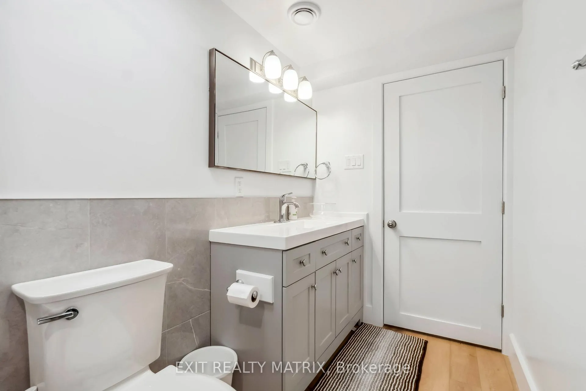 Photo 23 of Unit B, 848 Willow Avenue, Ottawa, Chatelaine Village — HOMEH