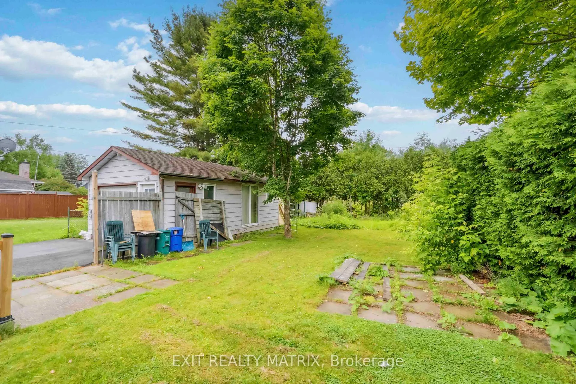 Photo 26 of Unit B, 848 Willow Avenue, Ottawa, Chatelaine Village — HOMEH