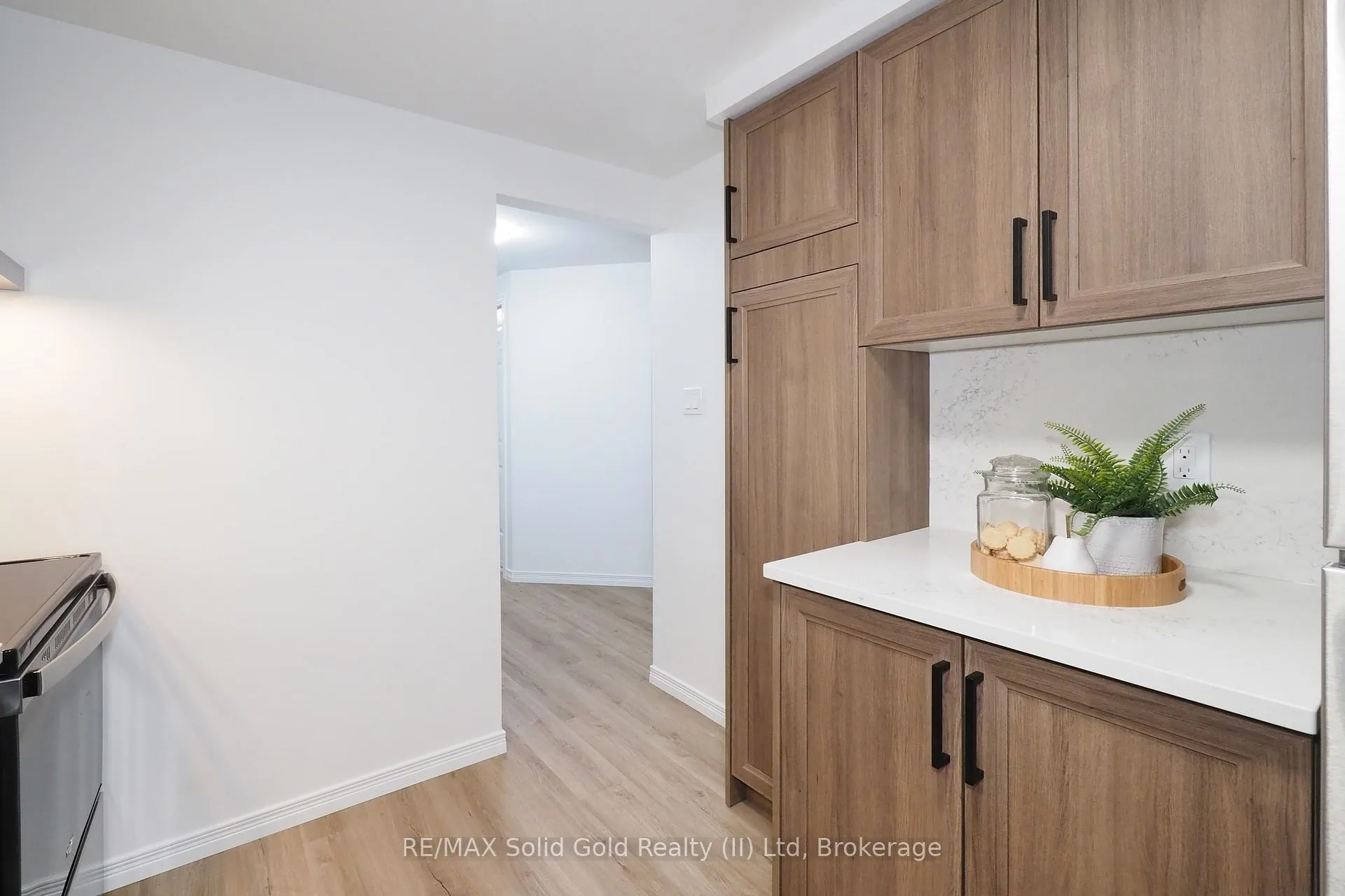 Photo 9 of 433 Exmoor Street, Waterloo — HOMEH