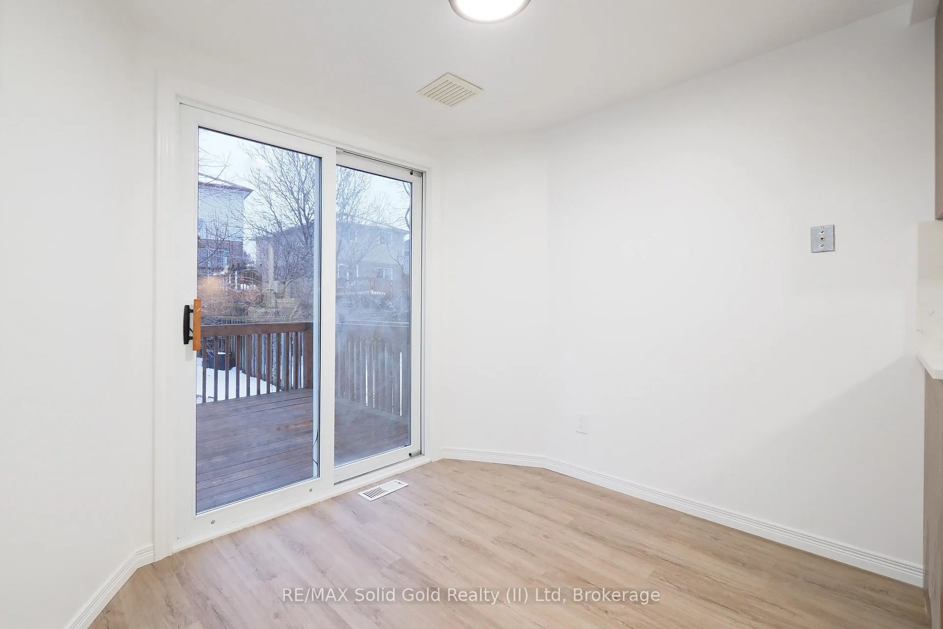Photo 13 of 433 Exmoor Street, Waterloo — HOMEH