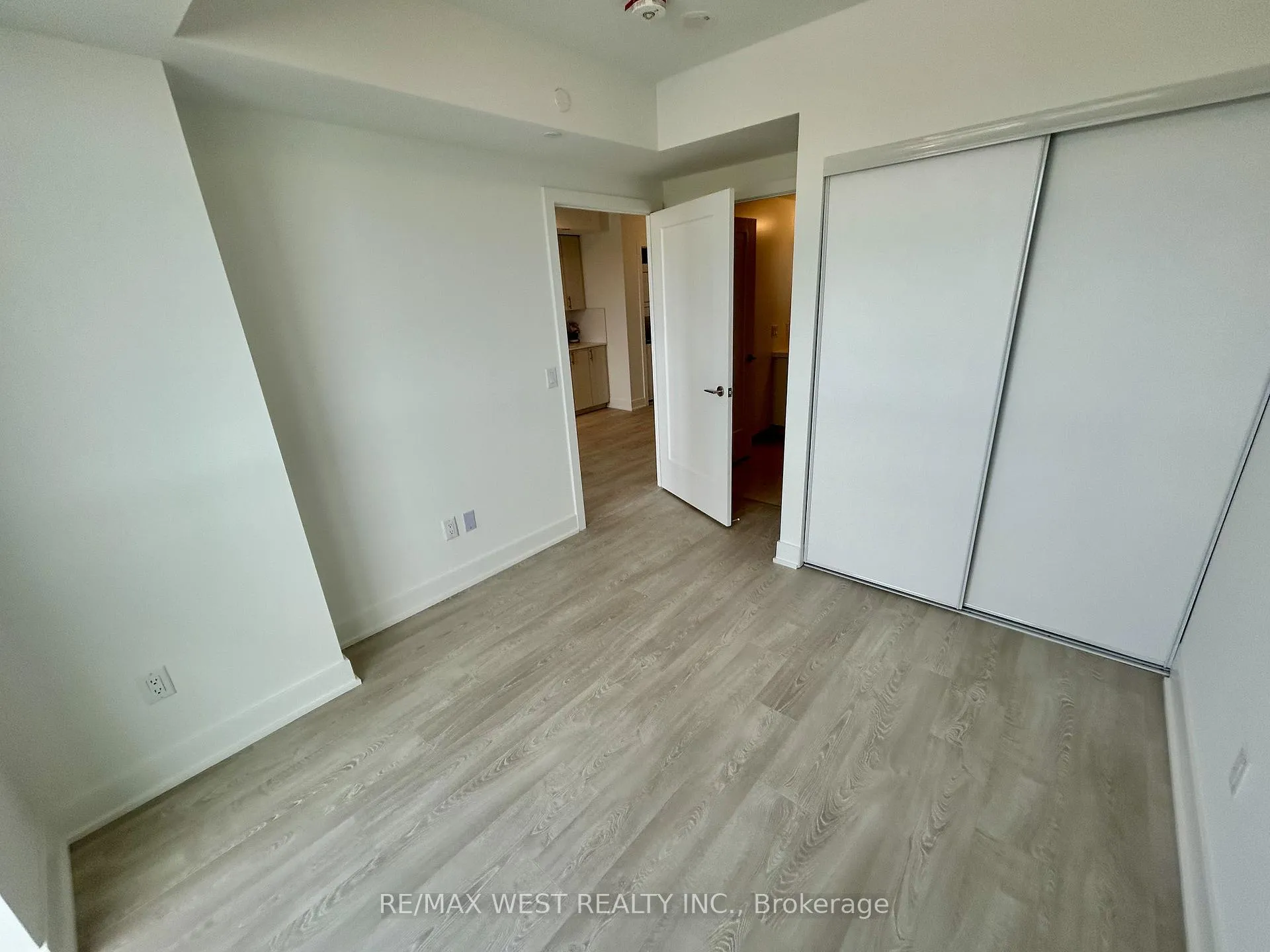 Photo 14 of Unit 1831, 2545 Simcoe Street N, Oshawa, Windfields — HOMEH