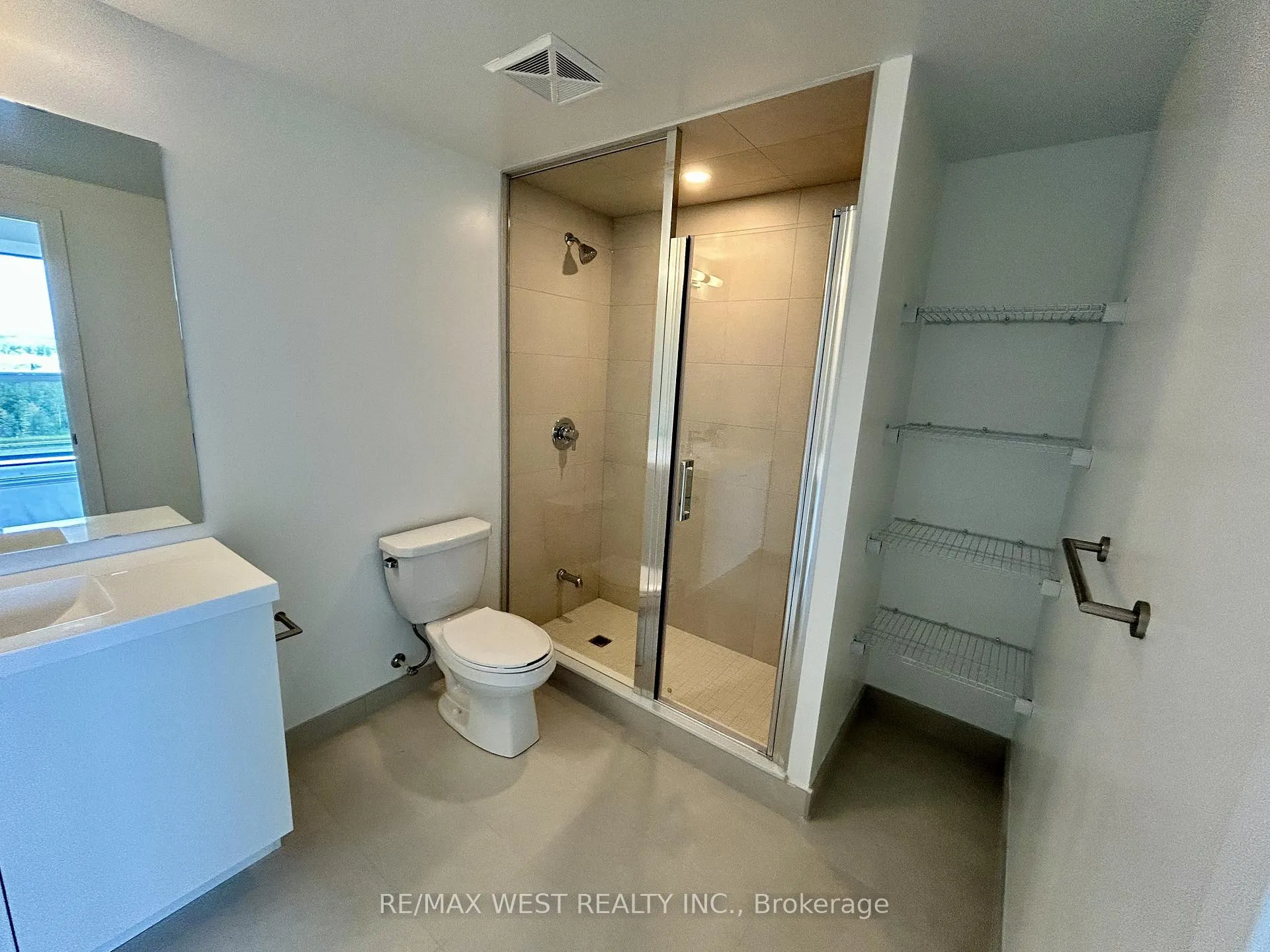 Photo 17 of Unit 1831, 2545 Simcoe Street N, Oshawa, Windfields — HOMEH