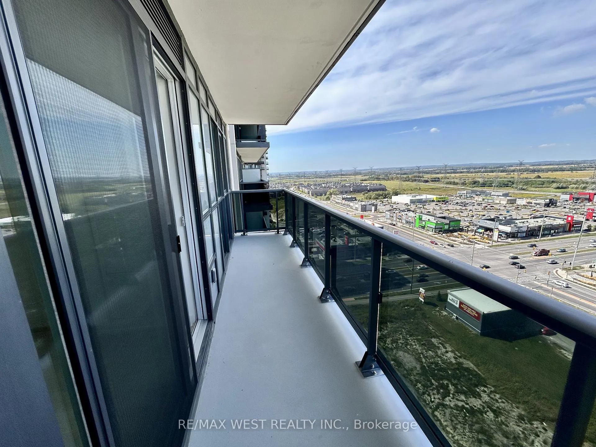 Photo 18 of Unit 1831, 2545 Simcoe Street N, Oshawa, Windfields — HOMEH