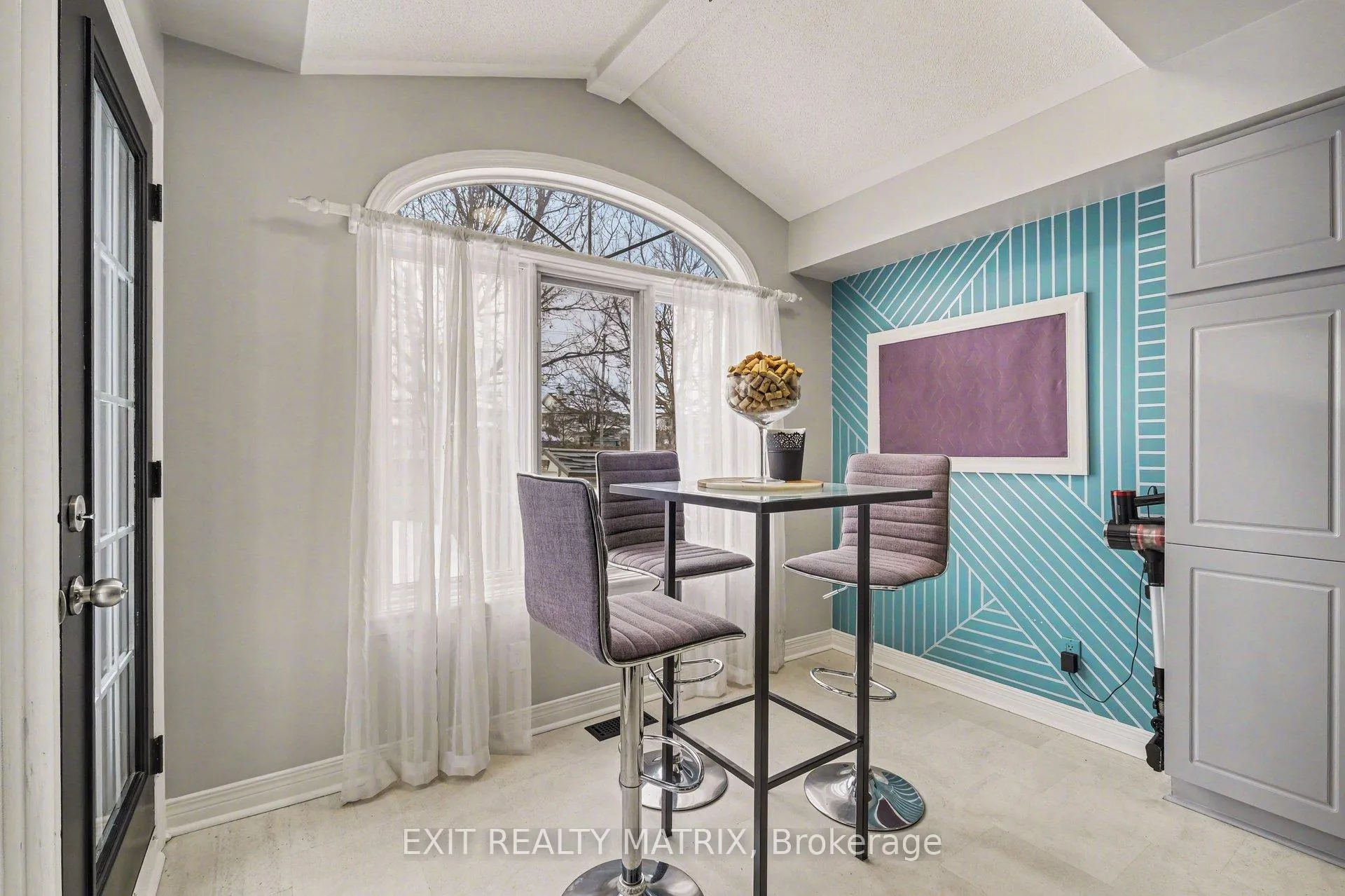 Photo 19 of 65 Locheland Crescent, Ottawa, Barrhaven East — HOMEH