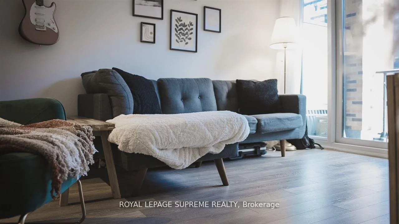Photo 13 of Unit 414, 100 Eagle Rock Way, Vaughan, Maple — HOMEH