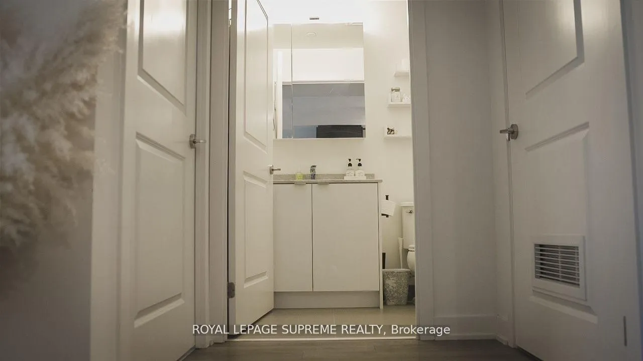 Photo 17 of Unit 414, 100 Eagle Rock Way, Vaughan, Maple — HOMEH