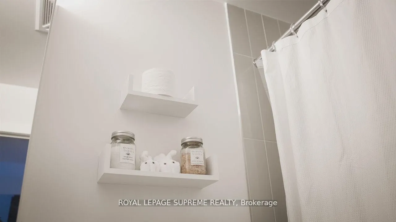 Photo 20 of Unit 414, 100 Eagle Rock Way, Vaughan, Maple — HOMEH