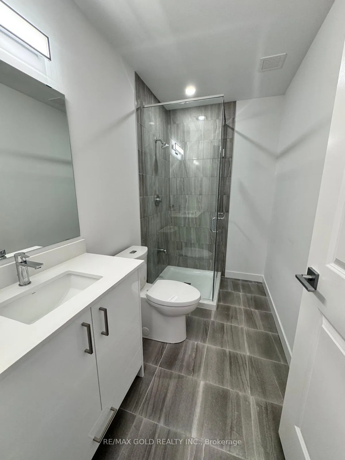 Photo 7 of 7549 Kalar Road, Niagara Falls, Brown — HOMEH
