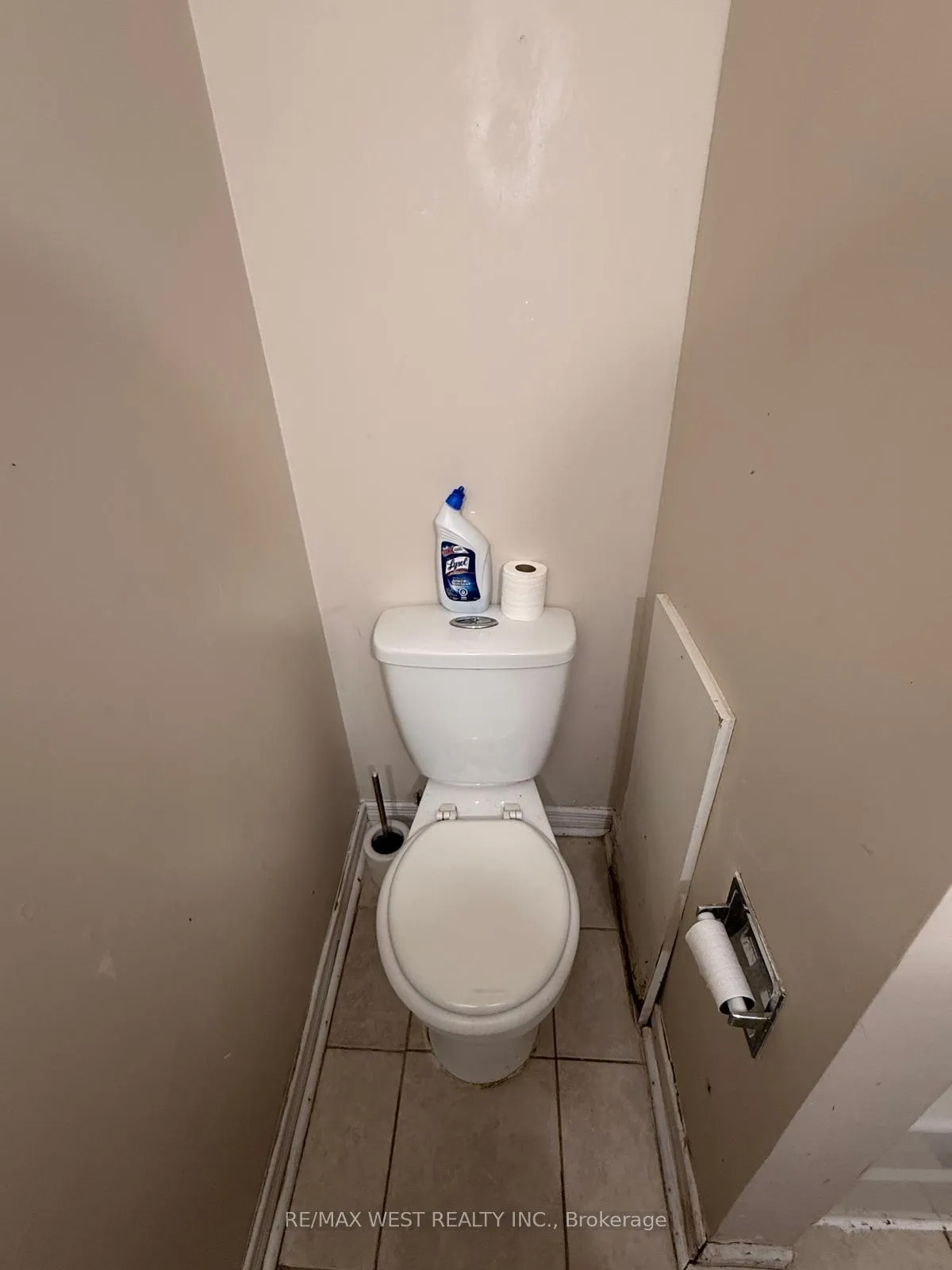 Photo 6 of Unit Bsmt, 49 Sandmere Avenue, Brampton, Heart Lake West — HOMEH