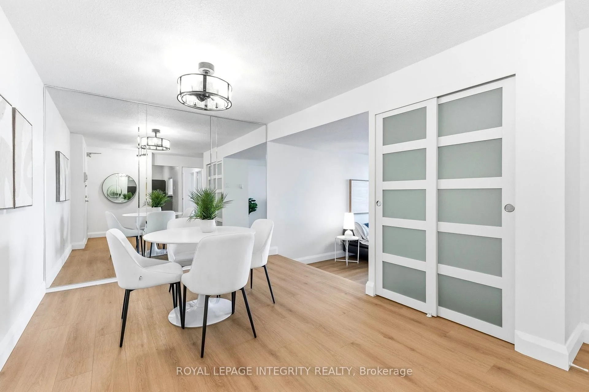 Photo 7 of Unit 510, 415 Greenview Avenue, Ottawa, Britannia — HOMEH