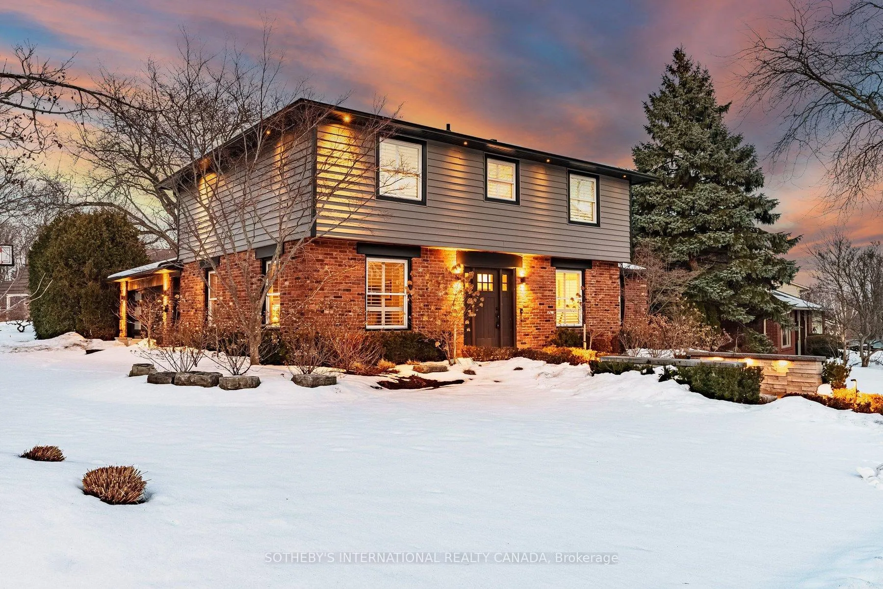 Photo 5 of 1905 Four Seasons Drive, Burlington, Tyandaga — HOMEH