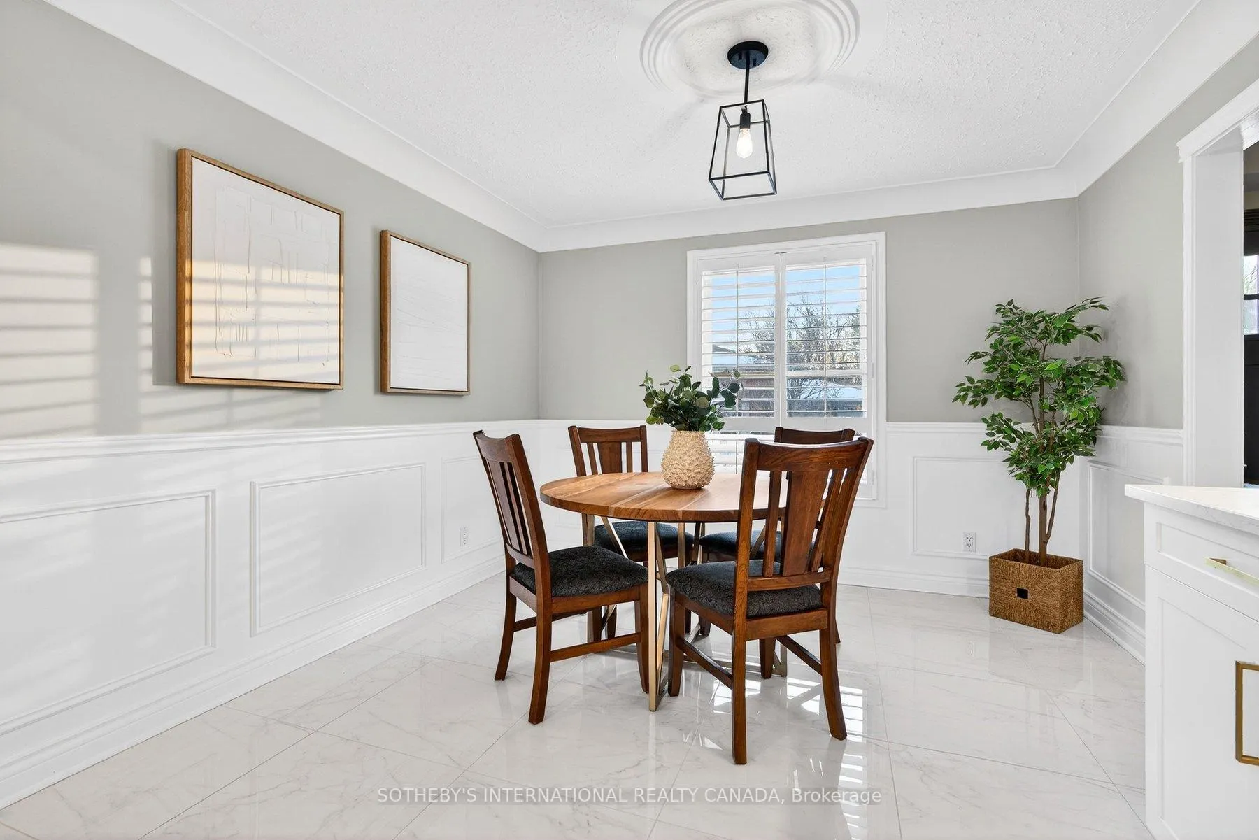 Photo 10 of 1905 Four Seasons Drive, Burlington, Tyandaga — HOMEH