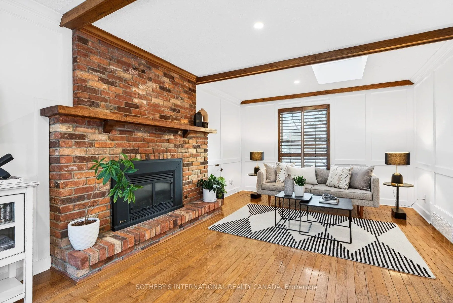 Photo 15 of 1905 Four Seasons Drive, Burlington, Tyandaga — HOMEH