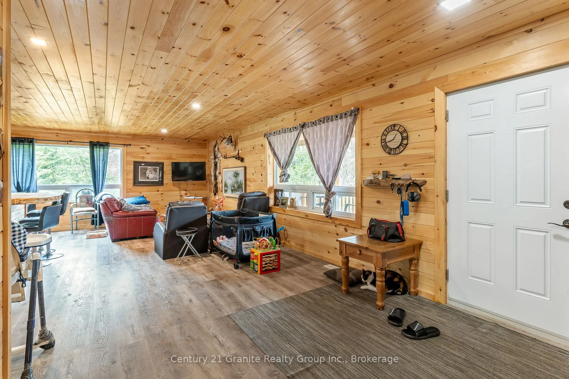 Photo 7 of 10498 Highway 118, Algonquin Highlands, Stanhope — HOMEH