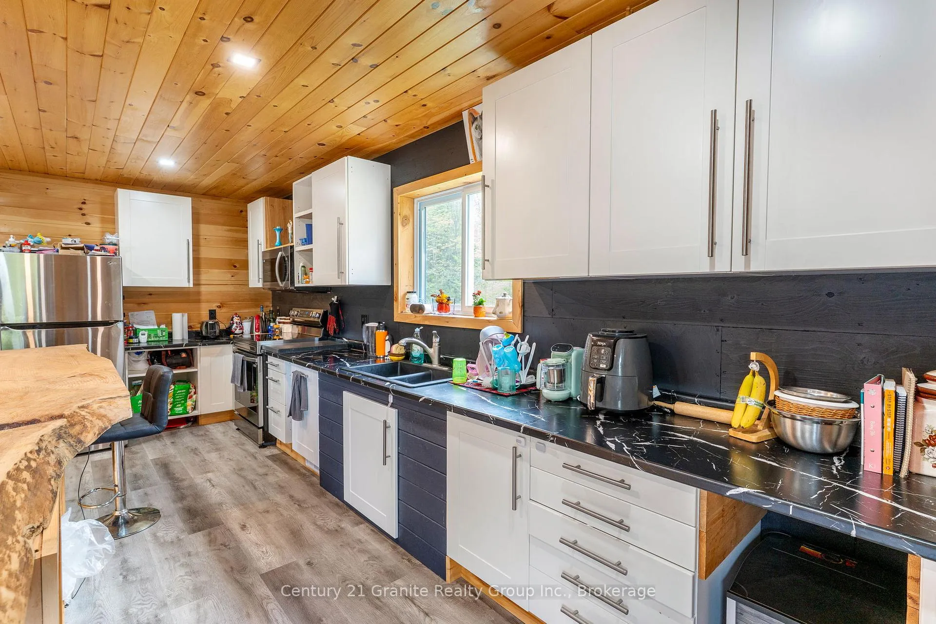 Photo 13 of 10498 Highway 118, Algonquin Highlands, Stanhope — HOMEH