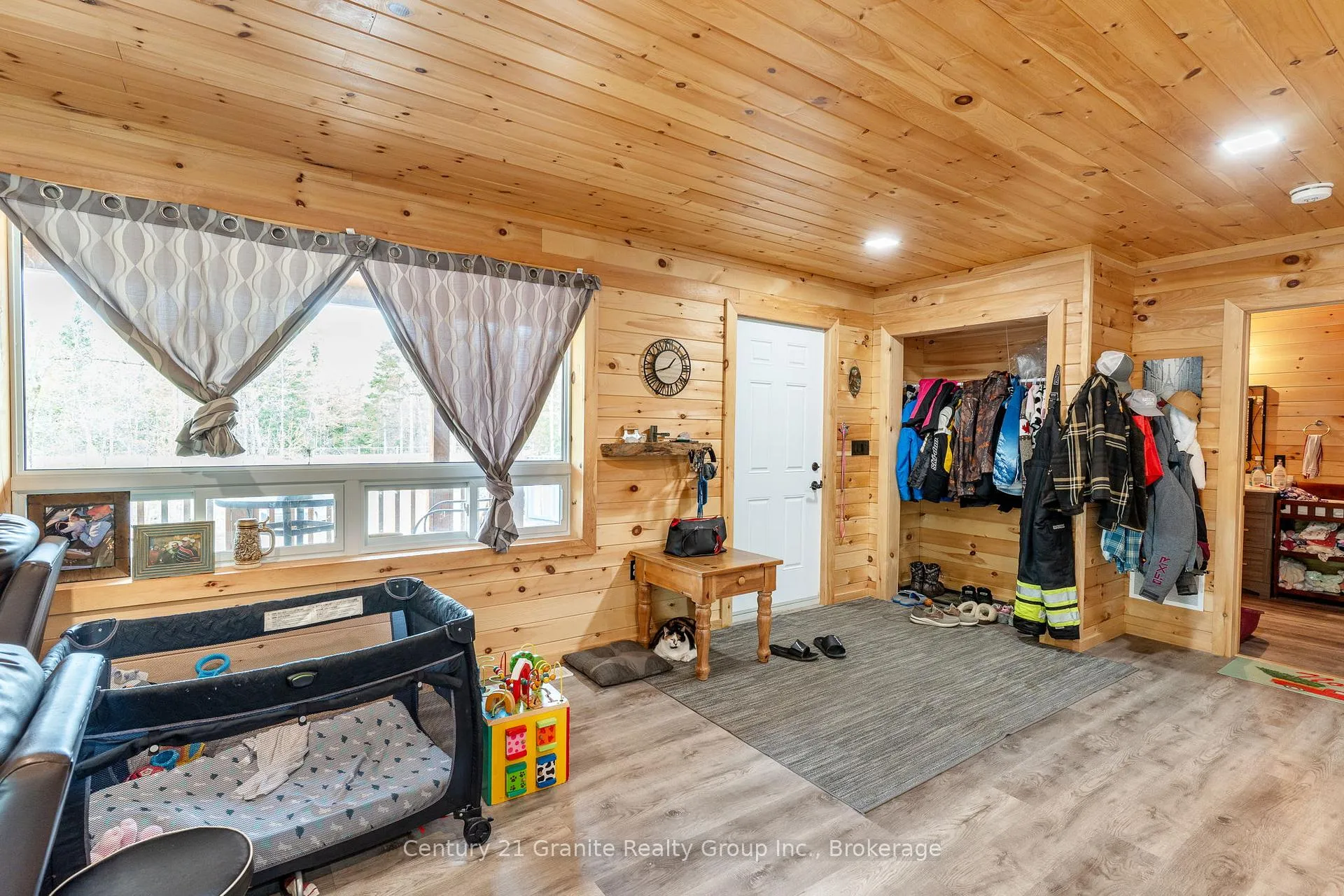 Photo 18 of 10498 Highway 118, Algonquin Highlands, Stanhope — HOMEH