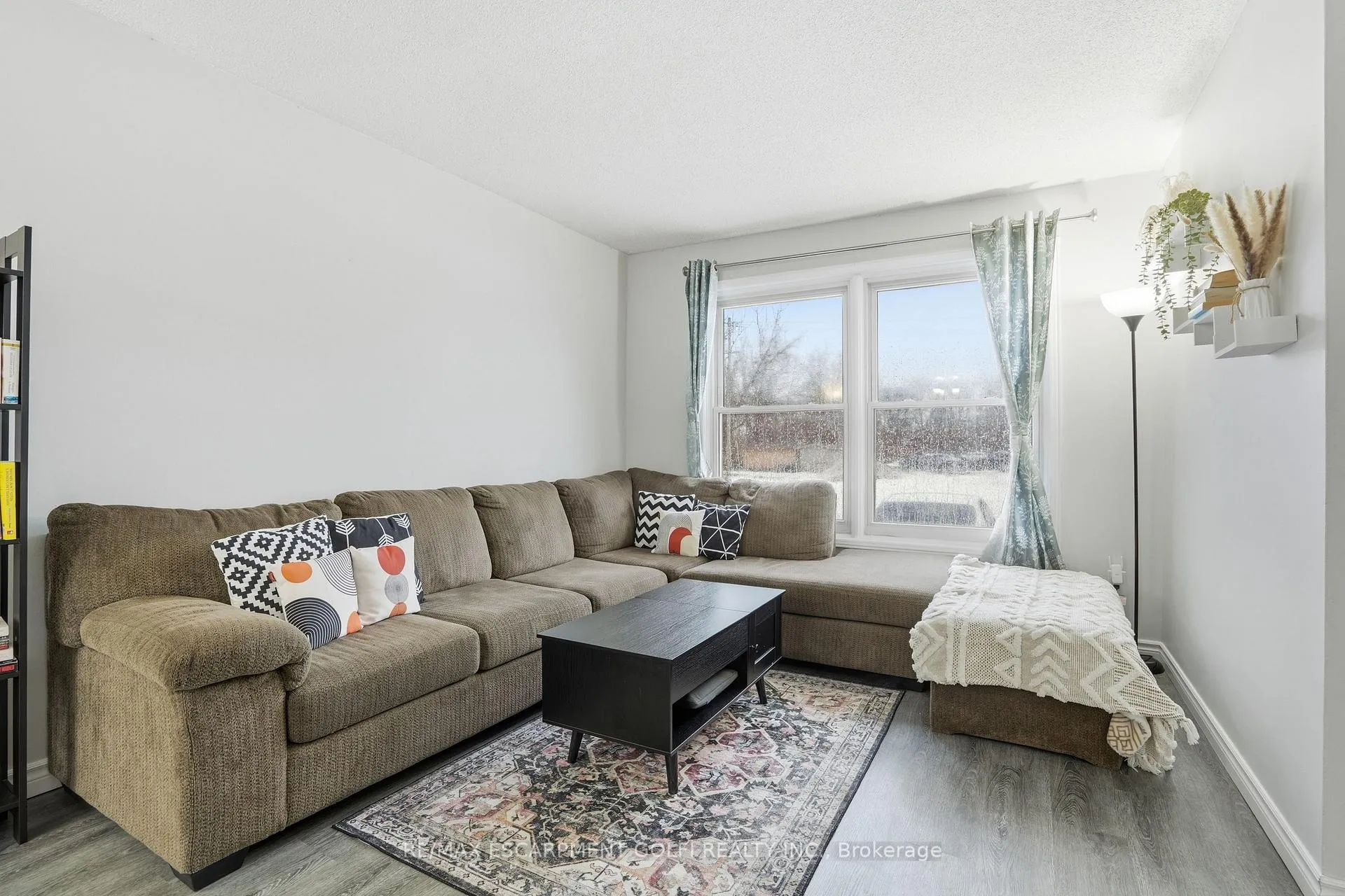 Photo 5 of Unit 10, 596 Grey Street, Brantford — HOMEH