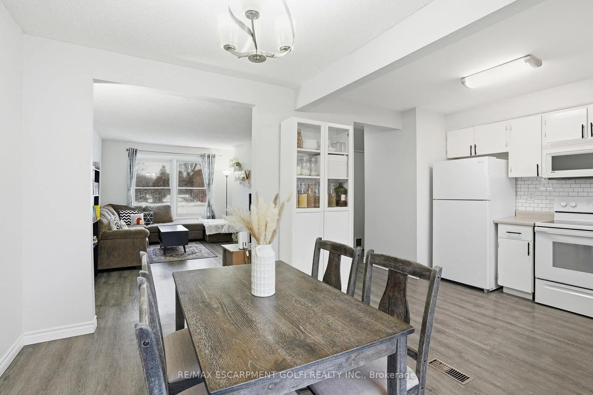 Photo 9 of Unit 10, 596 Grey Street, Brantford — HOMEH