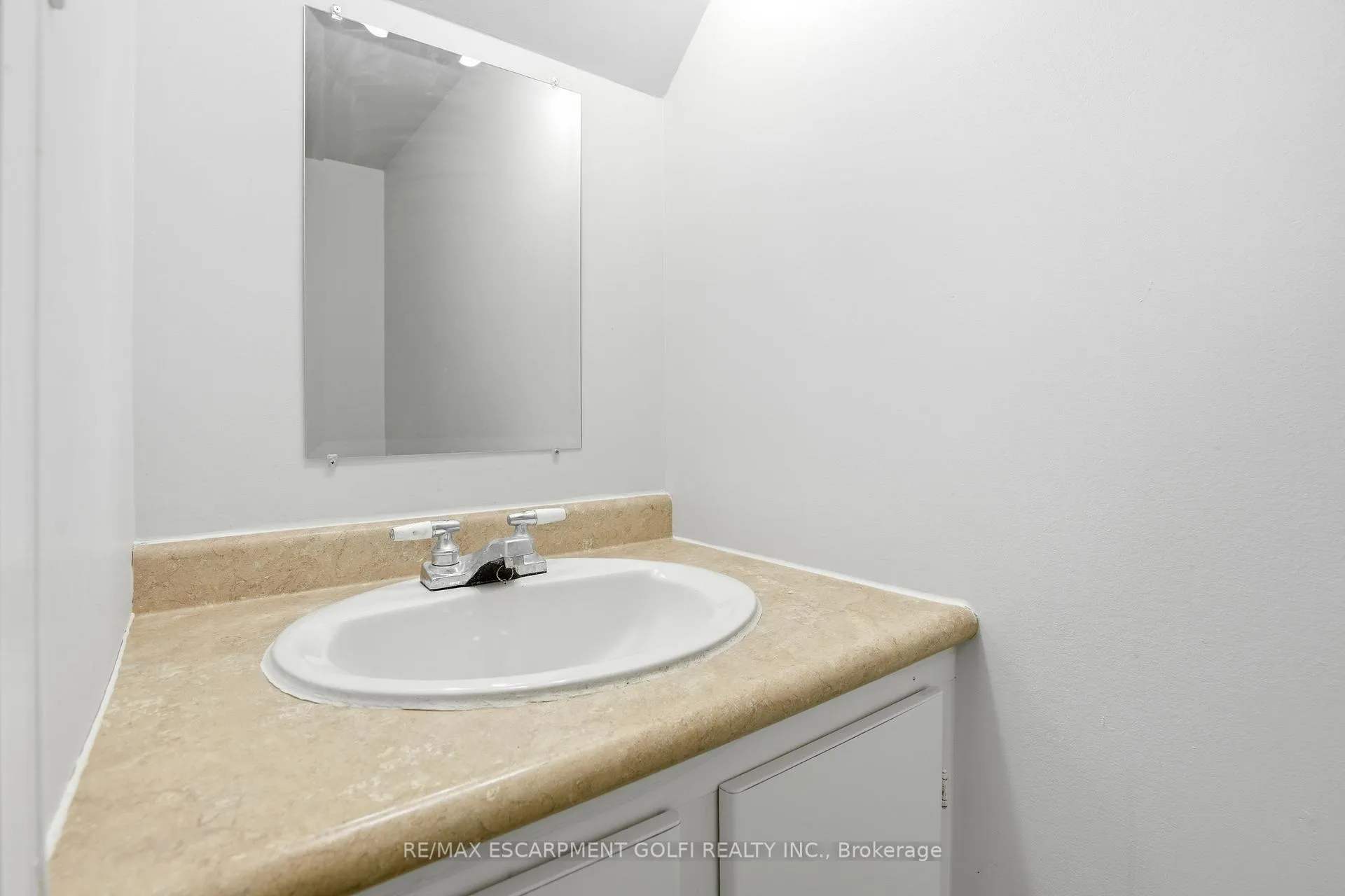 Photo 24 of Unit 10, 596 Grey Street, Brantford — HOMEH