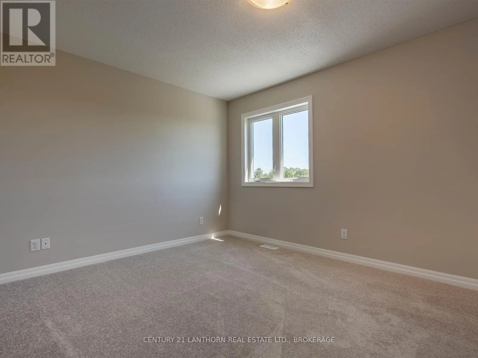 Photo 11 of 314 Holden Street, Kingston, City Northwest — HOMEH