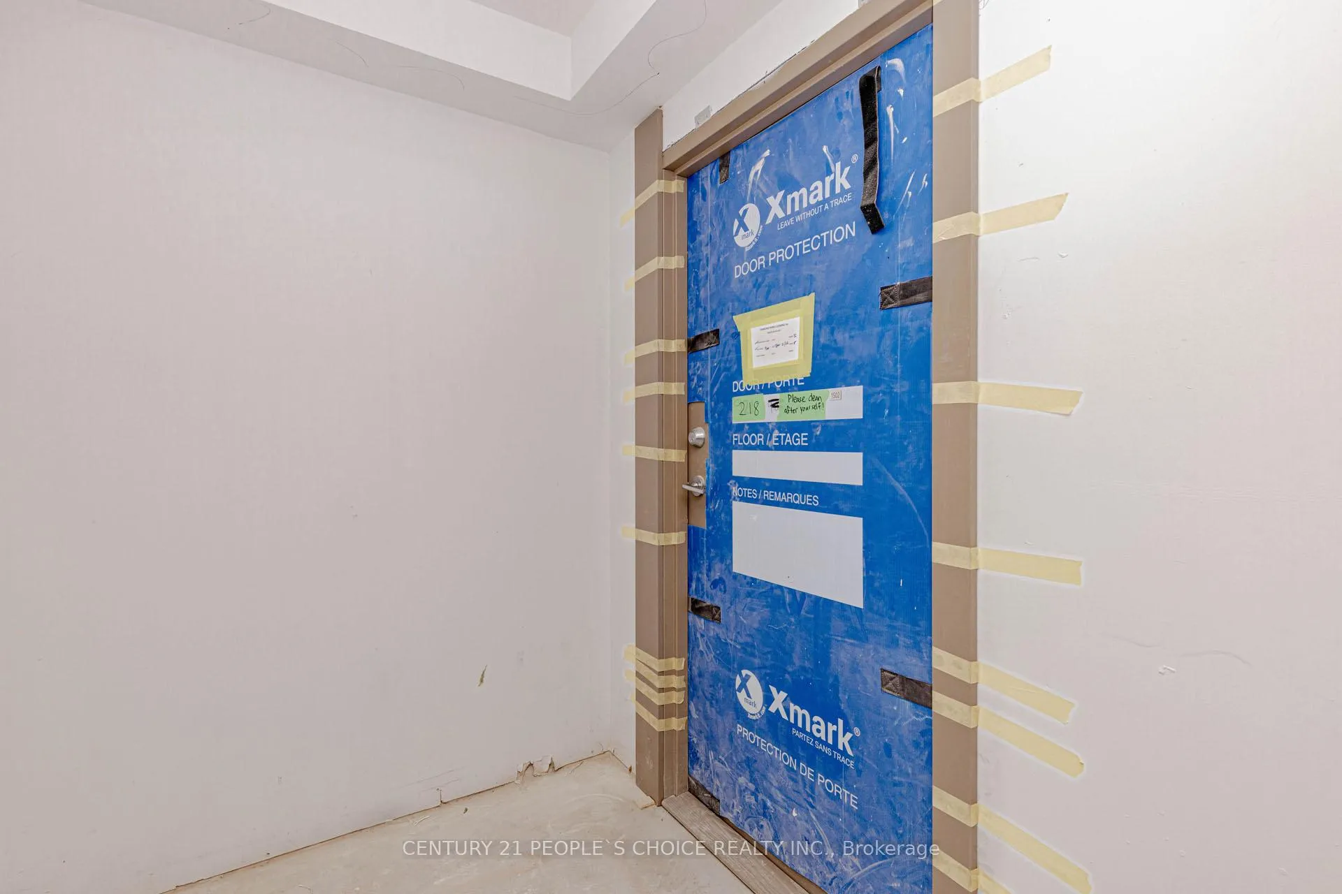 Photo 4 of Unit 1502, 1010 Sandy Beach Road, Pickering, Bay Ridges — HOMEH
