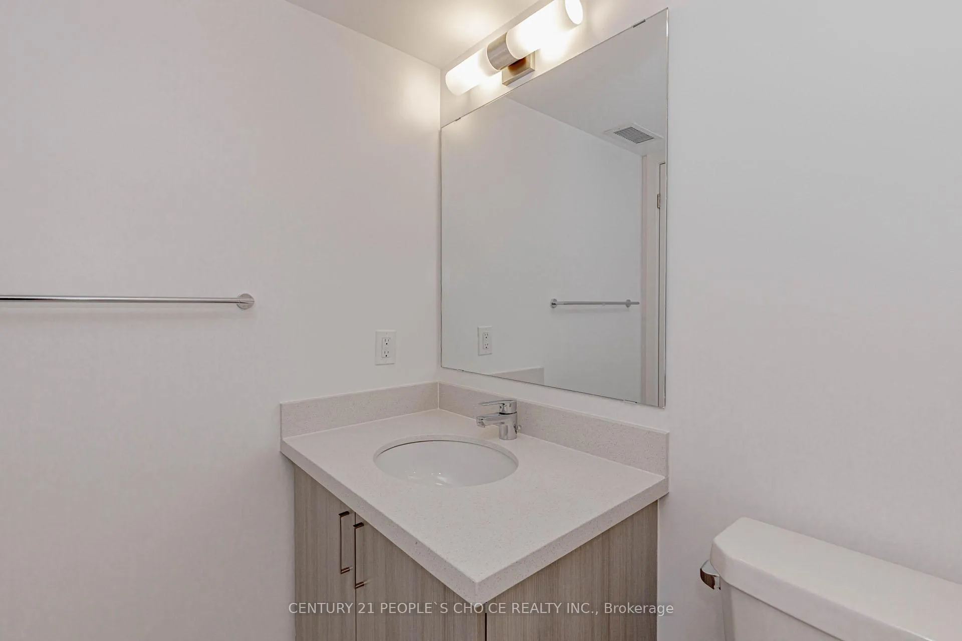 Photo 25 of Unit 1502, 1010 Sandy Beach Road, Pickering, Bay Ridges — HOMEH