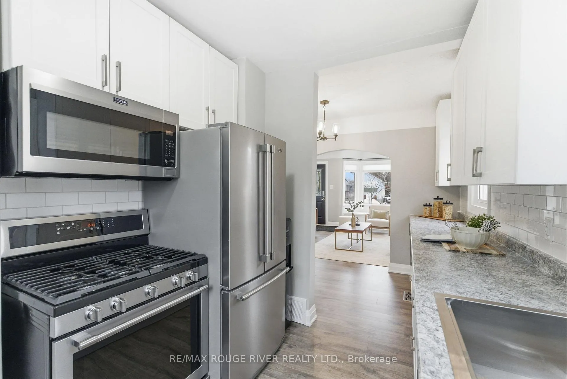 Photo 12 of 390 Division Street, Oshawa, O'Neill — HOMEH