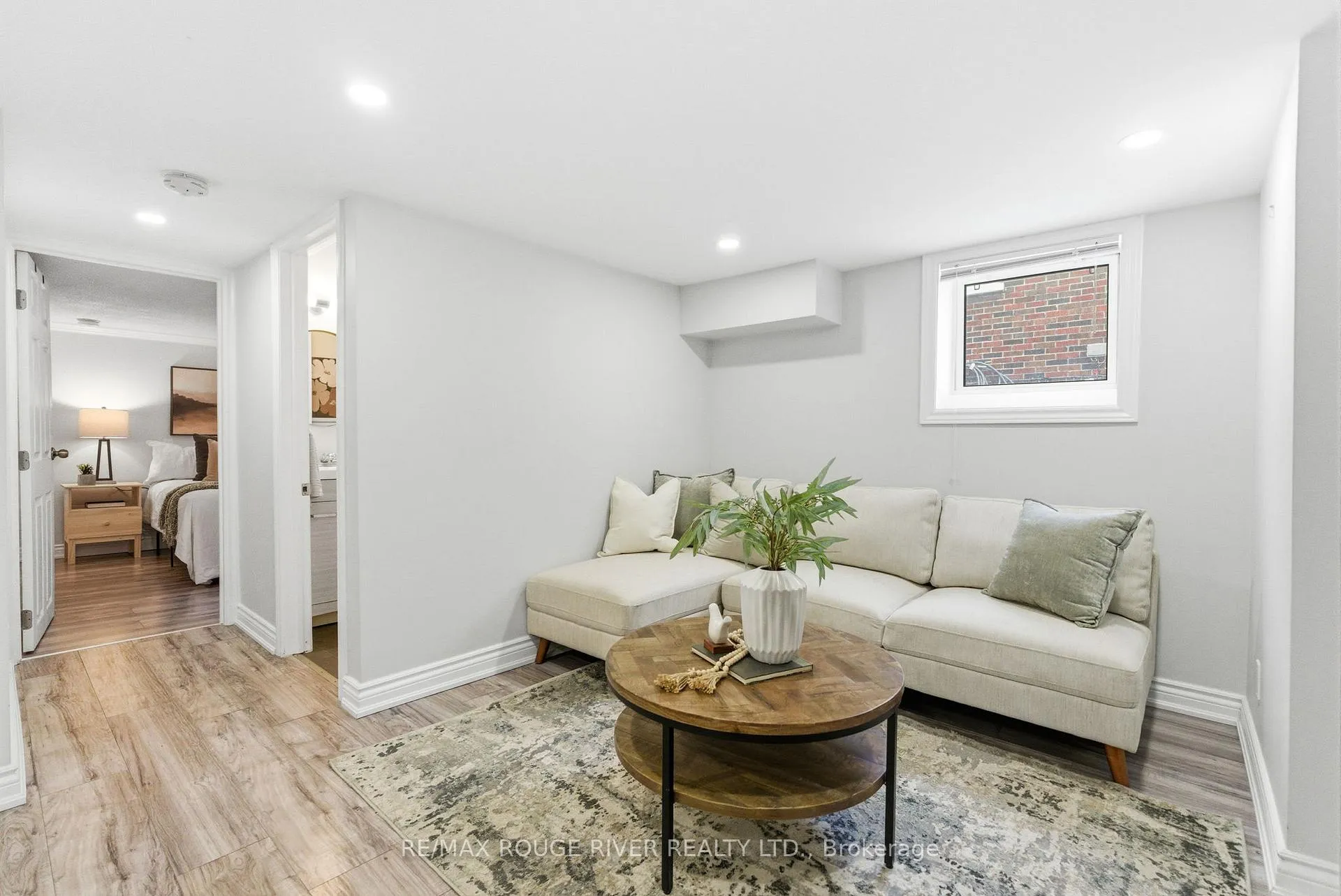 Photo 33 of 390 Division Street, Oshawa, O'Neill — HOMEH