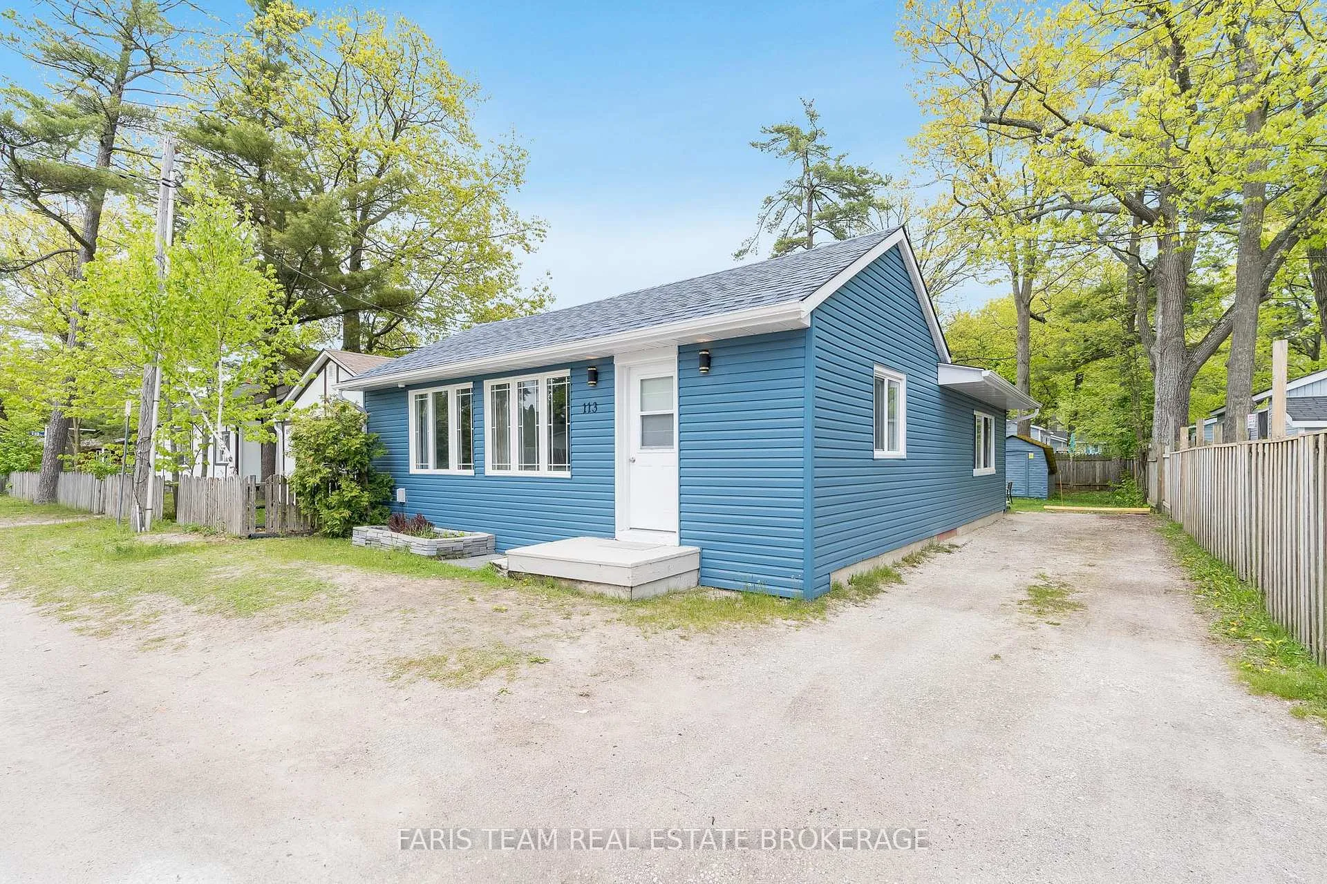 Photo 4 of 113 River Road E, Wasaga Beach — HOMEH