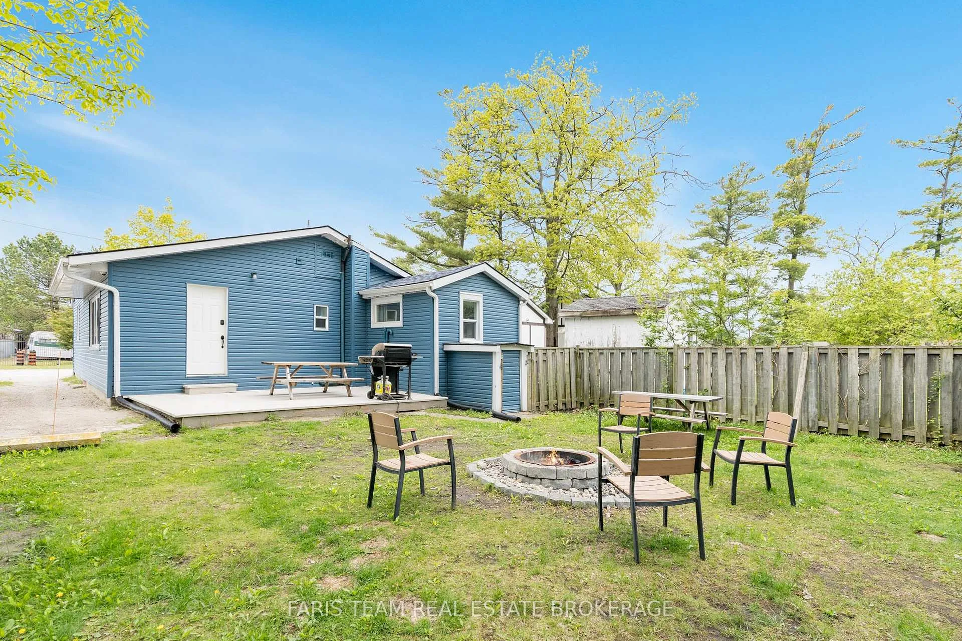 Photo 23 of 113 River Road E, Wasaga Beach — HOMEH