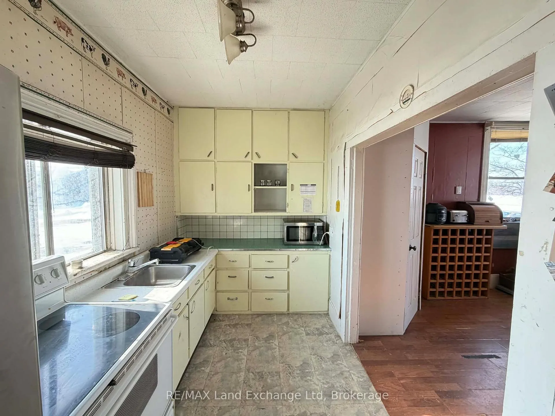 Photo 6 of 42451 Cranbrook Road, Morris Turnberry, Morris — HOMEH