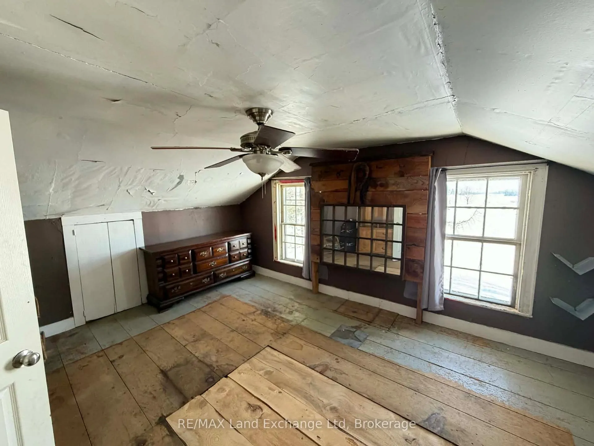 Photo 10 of 42451 Cranbrook Road, Morris Turnberry, Morris — HOMEH