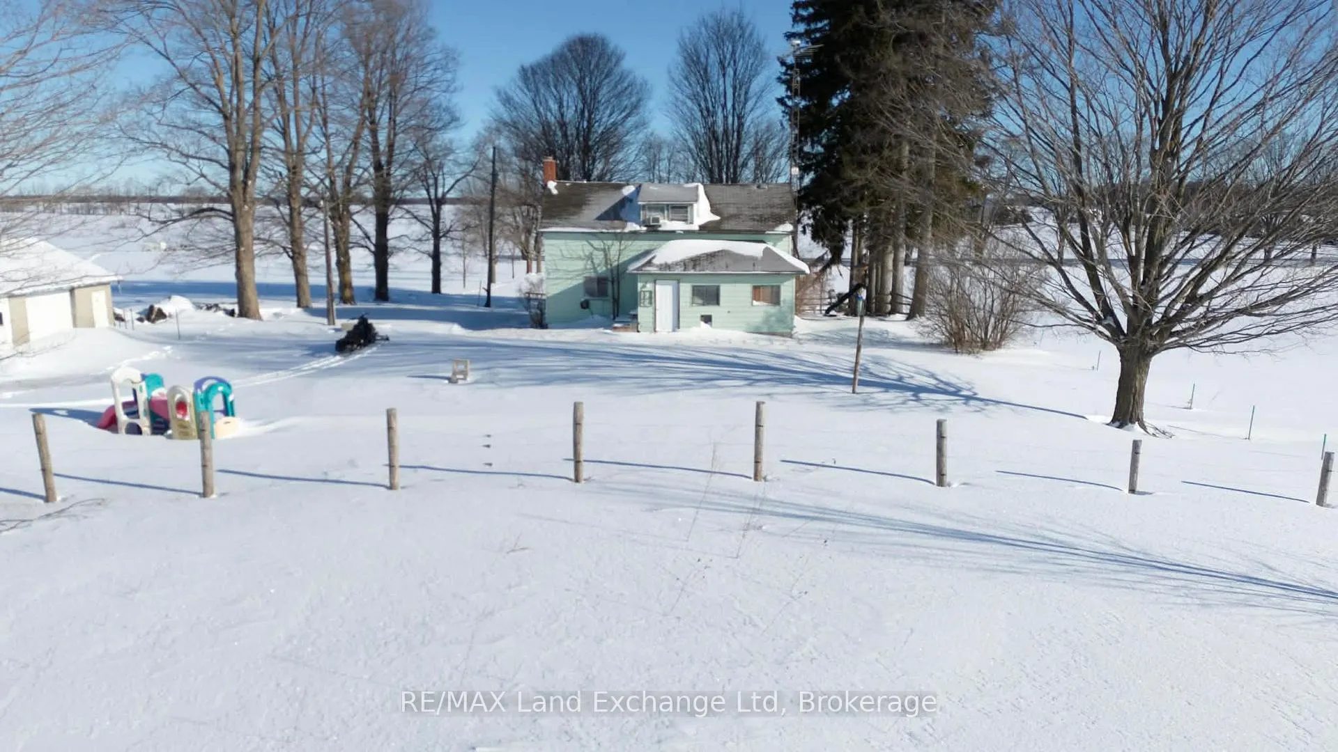 Photo 18 of 42451 Cranbrook Road, Morris Turnberry, Morris — HOMEH