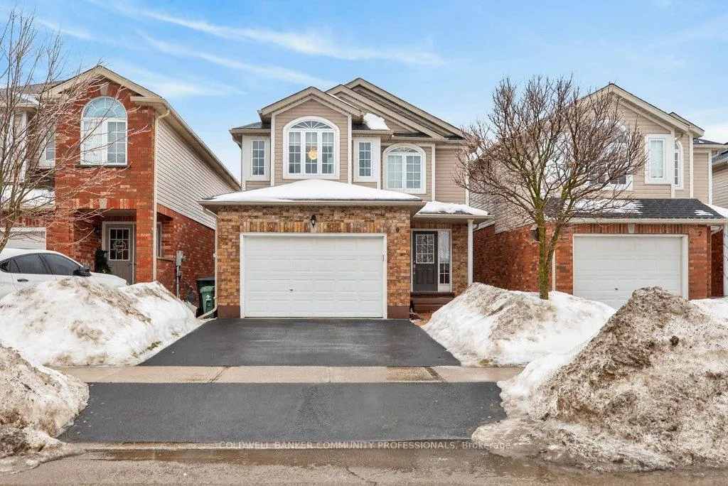 Photo 1 of 9 Gosling Gardens, Guelph, Clairfields/Hanlon Business Park — HOMEH