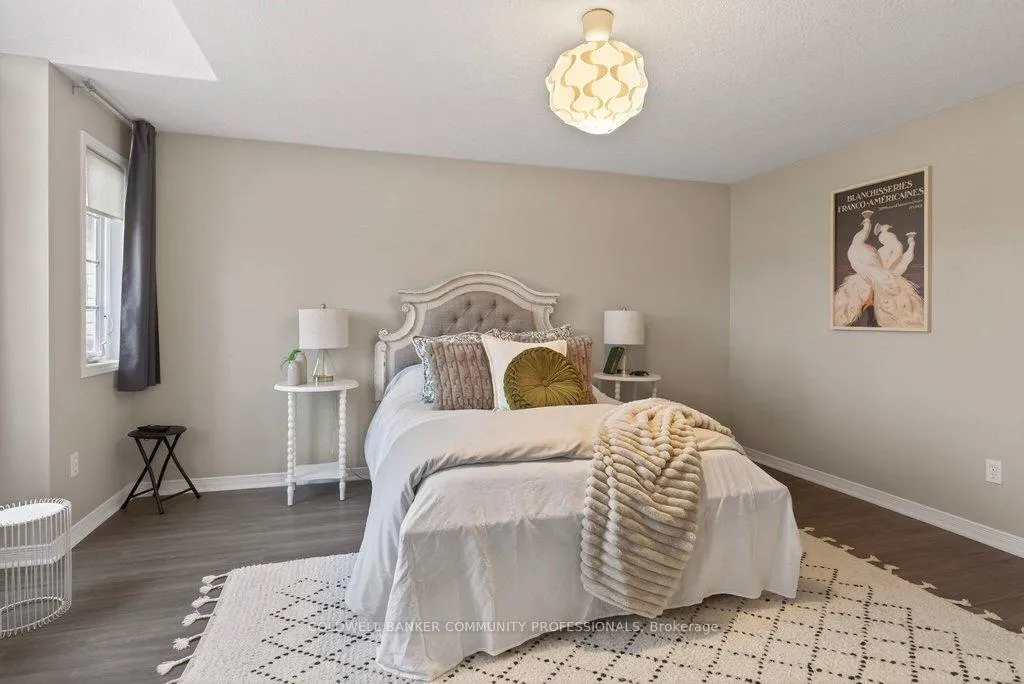Photo 27 of 9 Gosling Gardens, Guelph, Clairfields/Hanlon Business Park — HOMEH