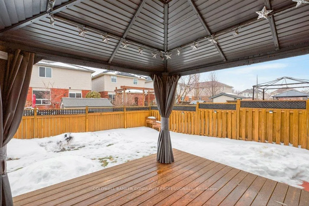 Photo 42 of 9 Gosling Gardens, Guelph, Clairfields/Hanlon Business Park — HOMEH
