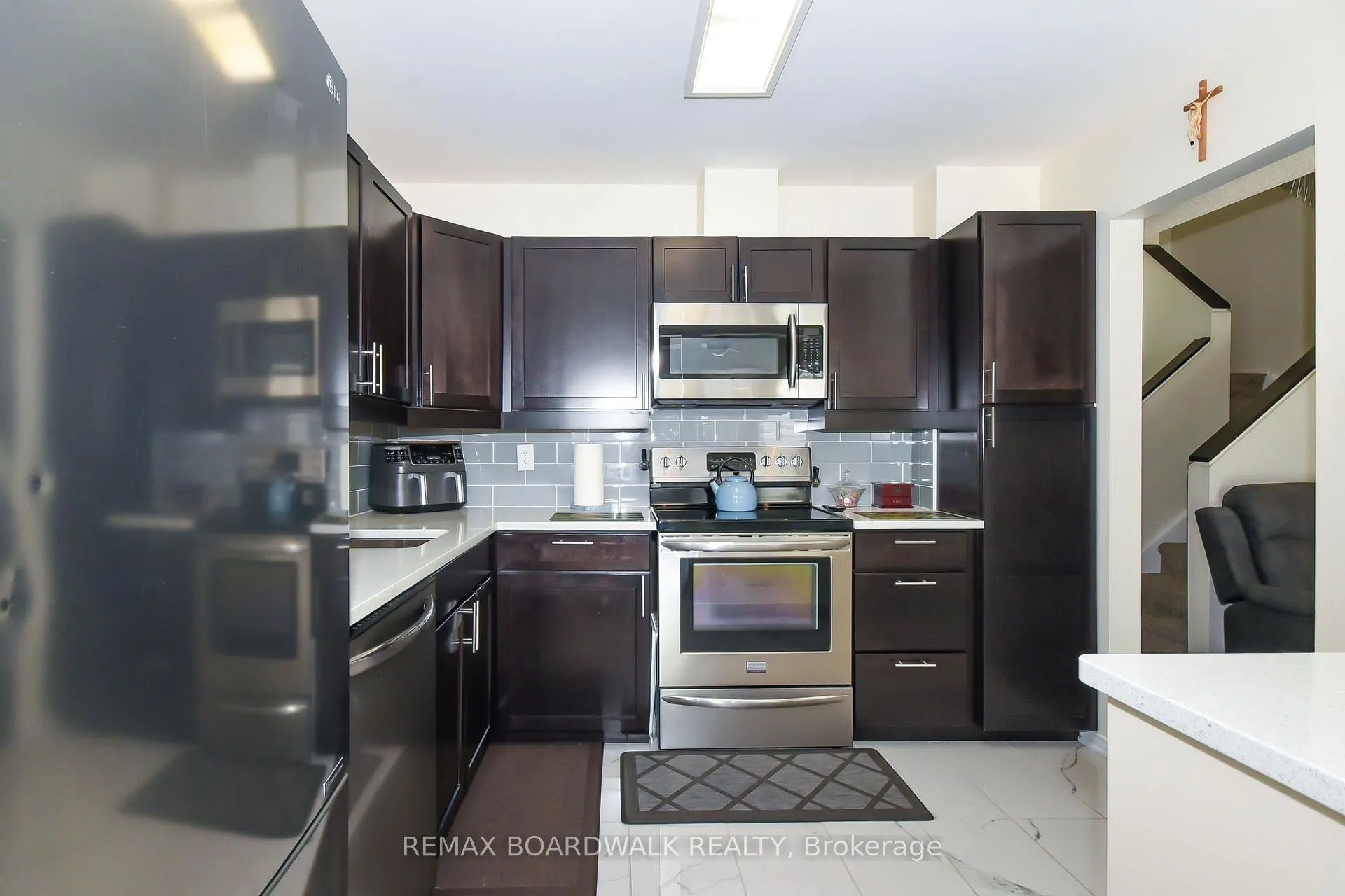 Photo 5 of Unit 67, 406 Valade Crescent, Ottawa, Fallingbrook/Pineridge — HOMEH