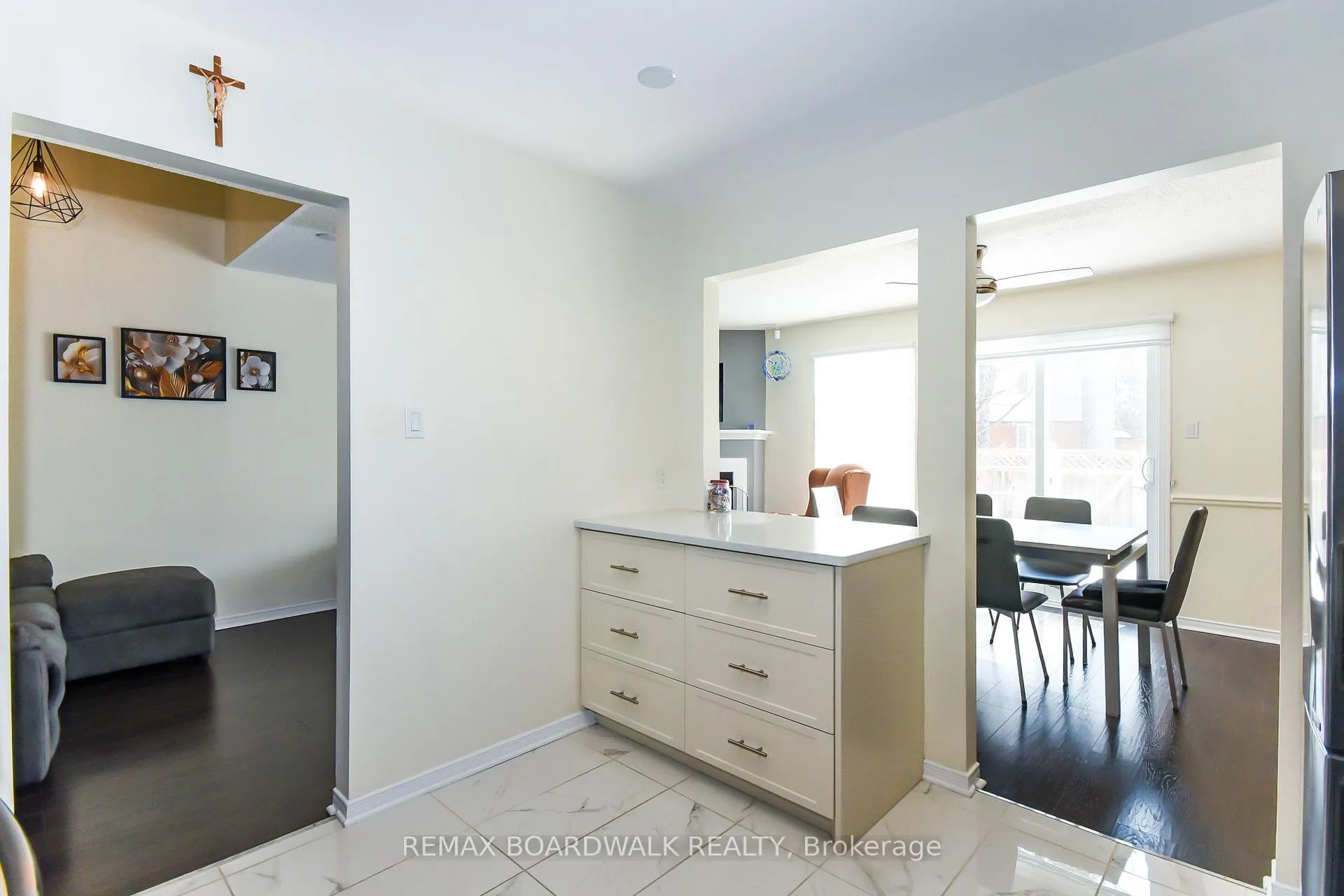 Photo 7 of Unit 67, 406 Valade Crescent, Ottawa, Fallingbrook/Pineridge — HOMEH
