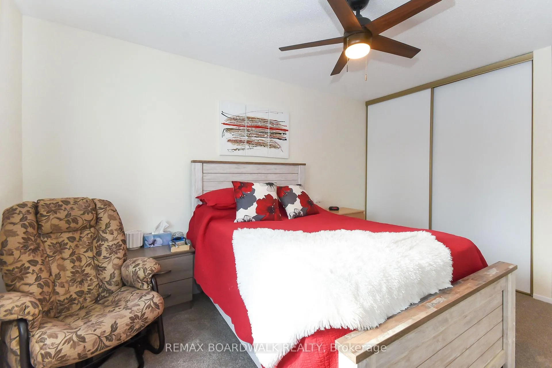 Photo 18 of Unit 67, 406 Valade Crescent, Ottawa, Fallingbrook/Pineridge — HOMEH