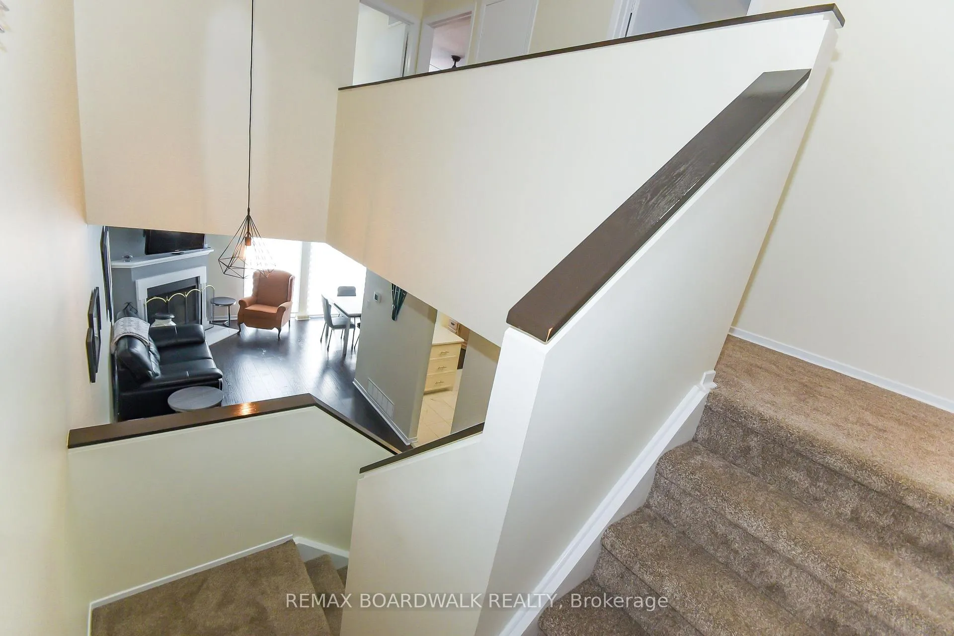 Photo 23 of Unit 67, 406 Valade Crescent, Ottawa, Fallingbrook/Pineridge — HOMEH